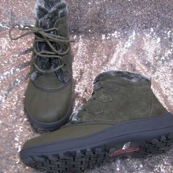 NIB Baretraps Augustina winter boots 10 - Picture 1 of 11